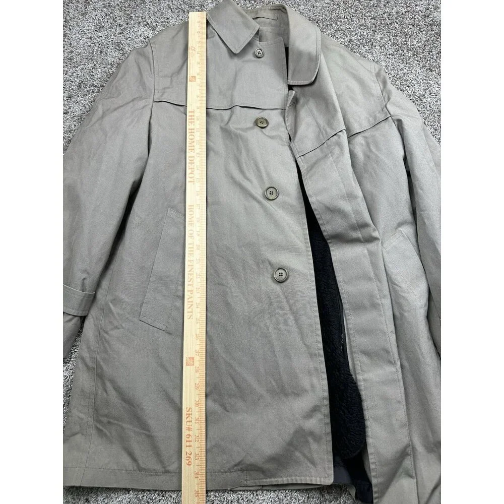 Vintage Khaki London Fog Men's Trench coat Double Breasted 44‎ R USA Matrix